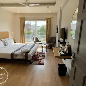 Saltstayz Sector 39- Near Rajiv Chowk & Sohna Road 3*, Gurgaon India